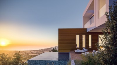 Extraordinary Hillside Living