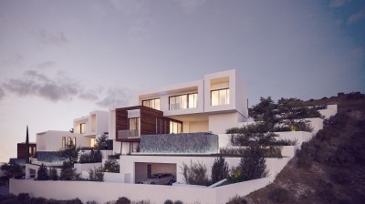 Extraordinary Hillside Living